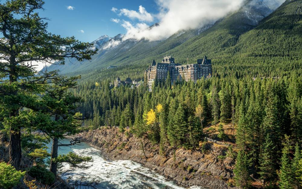 【Fairmont Experience + Summer Tour】3-Canada Tour from Calgary: Banff, Johnston Canyon and Columbia Icefield | Stay at Fairmont Banff Springs Hotel