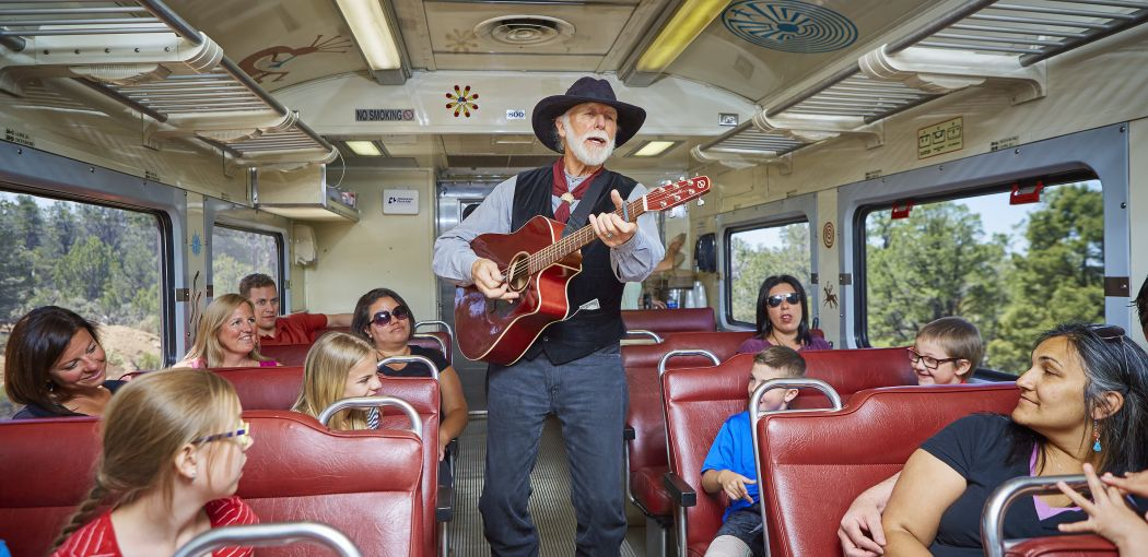 2-Day Grand Canyon Tour from Las Vegas: Barringer Meteor Crater, Arizona Route 66 Museum and Bearizona Wildlife Park **Grand Canyon Railway**