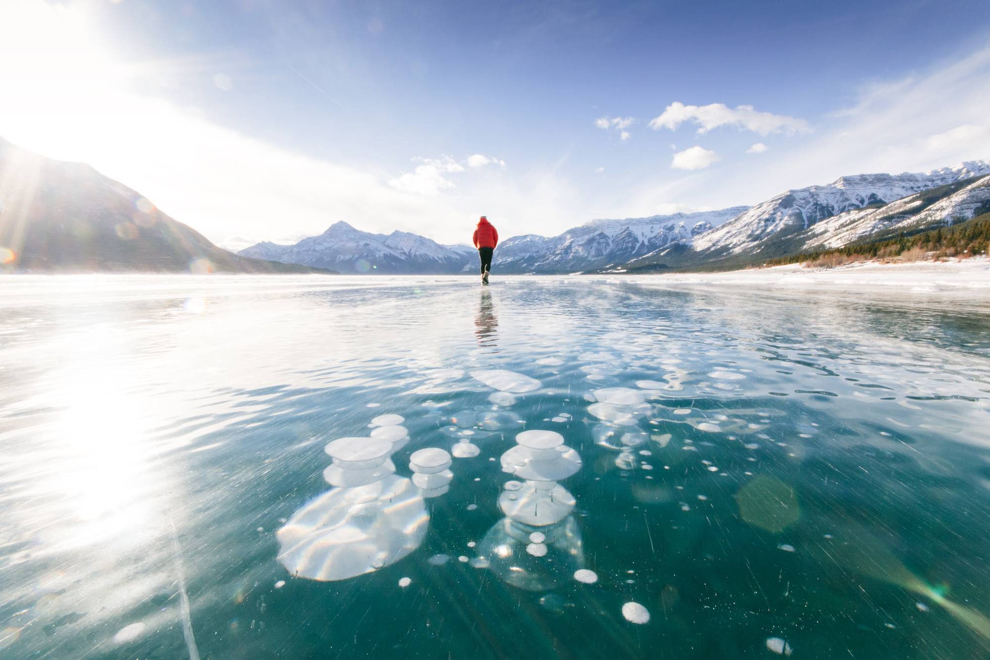 【Canadian Rockies Winter Tour】3-Day Fun Tour from Calgary: Lake Louise, Yoho, Lake Minnewanka/Bubble Lake | Free Airport Transfer | Max 24 Pax