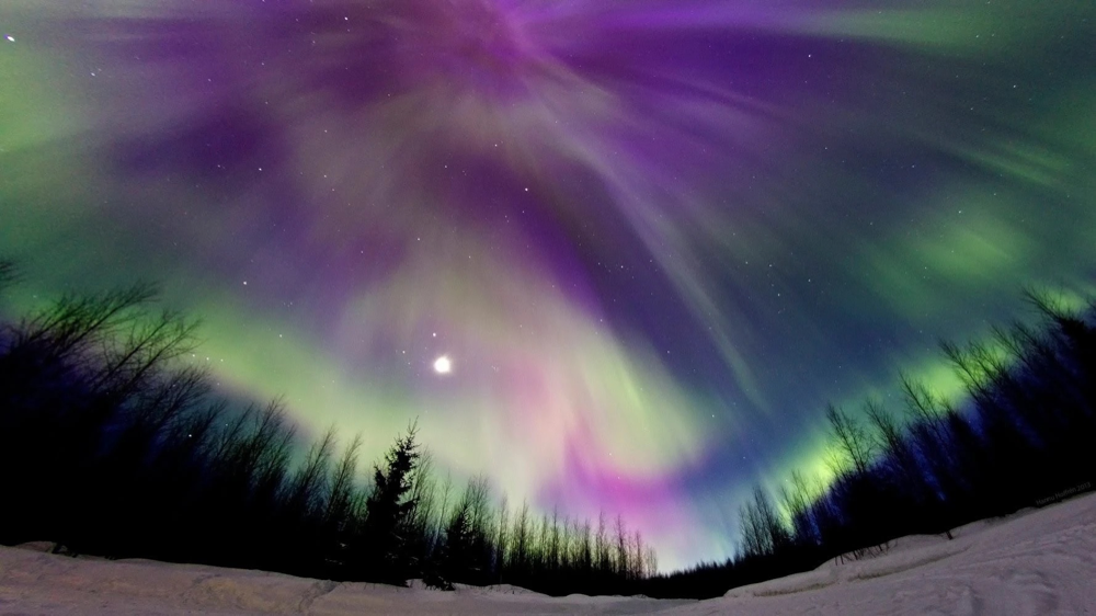 8-Day Yellowknife Aurora Viewing and Canadian Rockies Autumn Tour from Yellowknife: Banff, Yoho and Jasper National Park