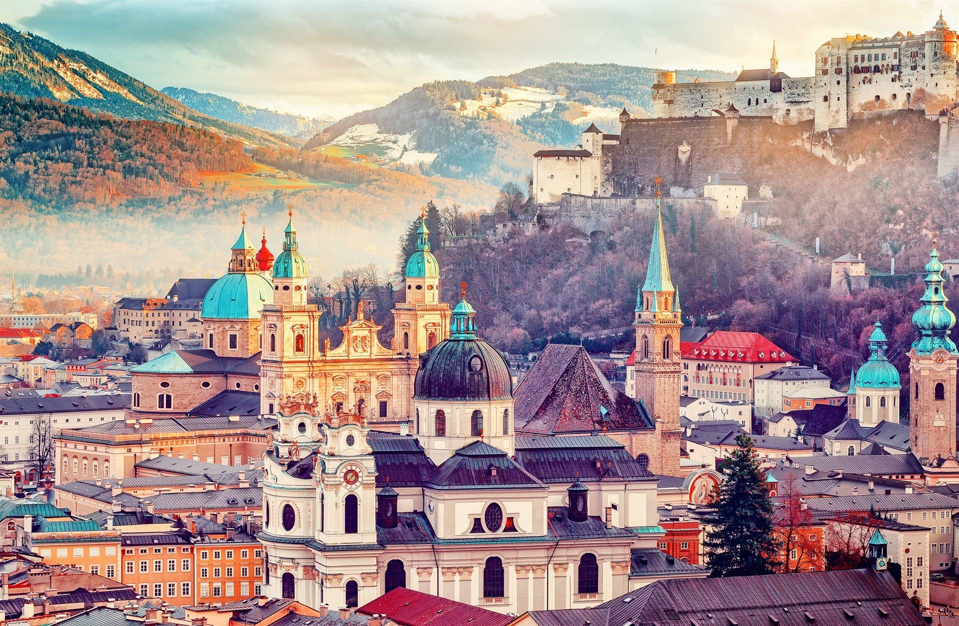 8-Day Italy and Austria Tour Package: Rome | Vienna | Florence | Venice | Salzburg **Airport Pick-up in Rome | Breakfasts and Admission Included**
