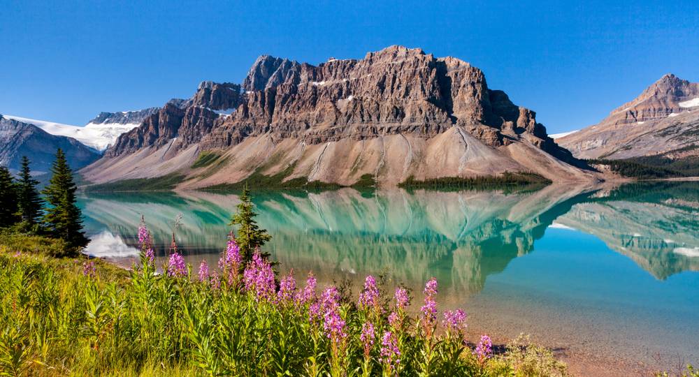 4-Day Canadian Rockies Tour from Calgary: Banff National Park, Lake Louise and Moraine Lake | Stay at Banff for Two Nights