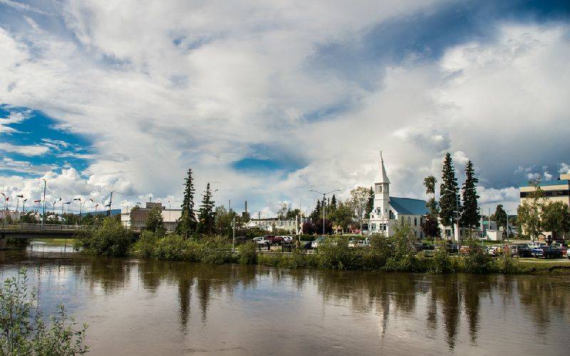 4-Day Borealis Basecamp Northern Lights Package from Fairbanks 