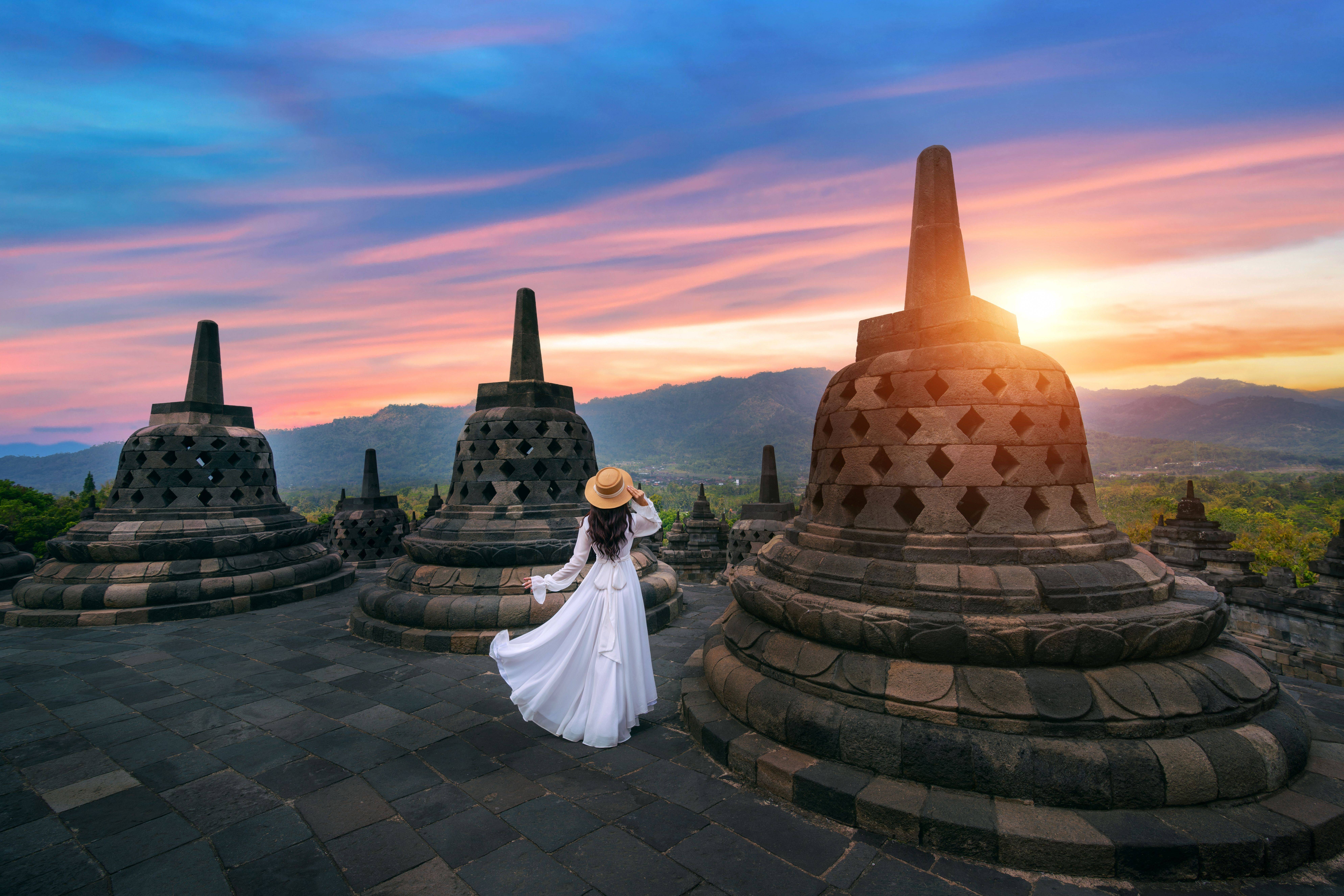 3-Day Yogyakarta Classic Tour: Borobudur Temple, Kraton, Taman Sari Water Castle, Kotagede and Prambanan Hindu Temple**Private Tour****Airport Transfers****Meals Mentioned Included**