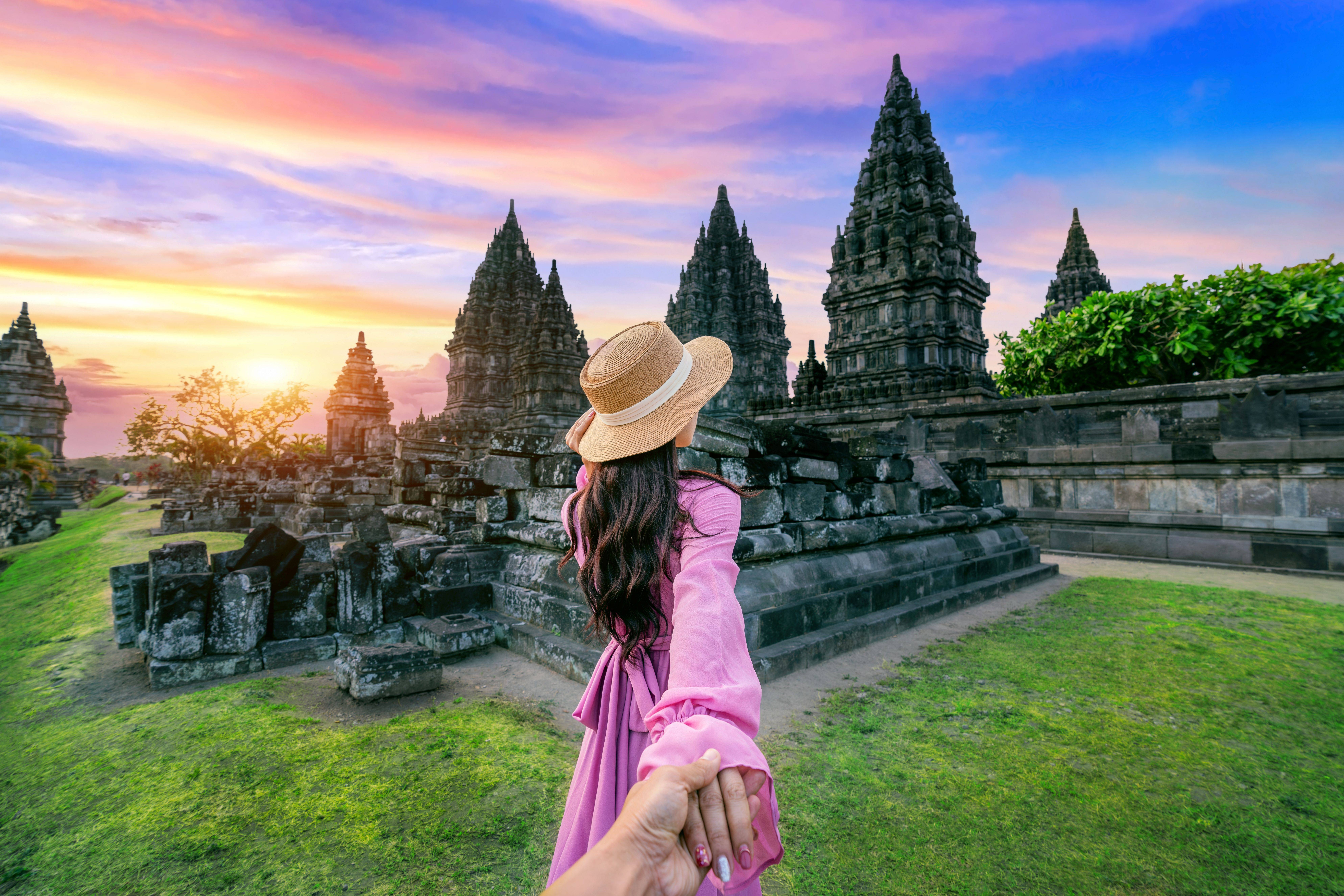 3-Day Wonderful Merapi Tour from Yogyakarta: Borobudur Temple, Merapi Volcano, Prambanan Hindu Temple and Plaosan**Private Tour****Airport Transfers****Meals Mentioned Included**