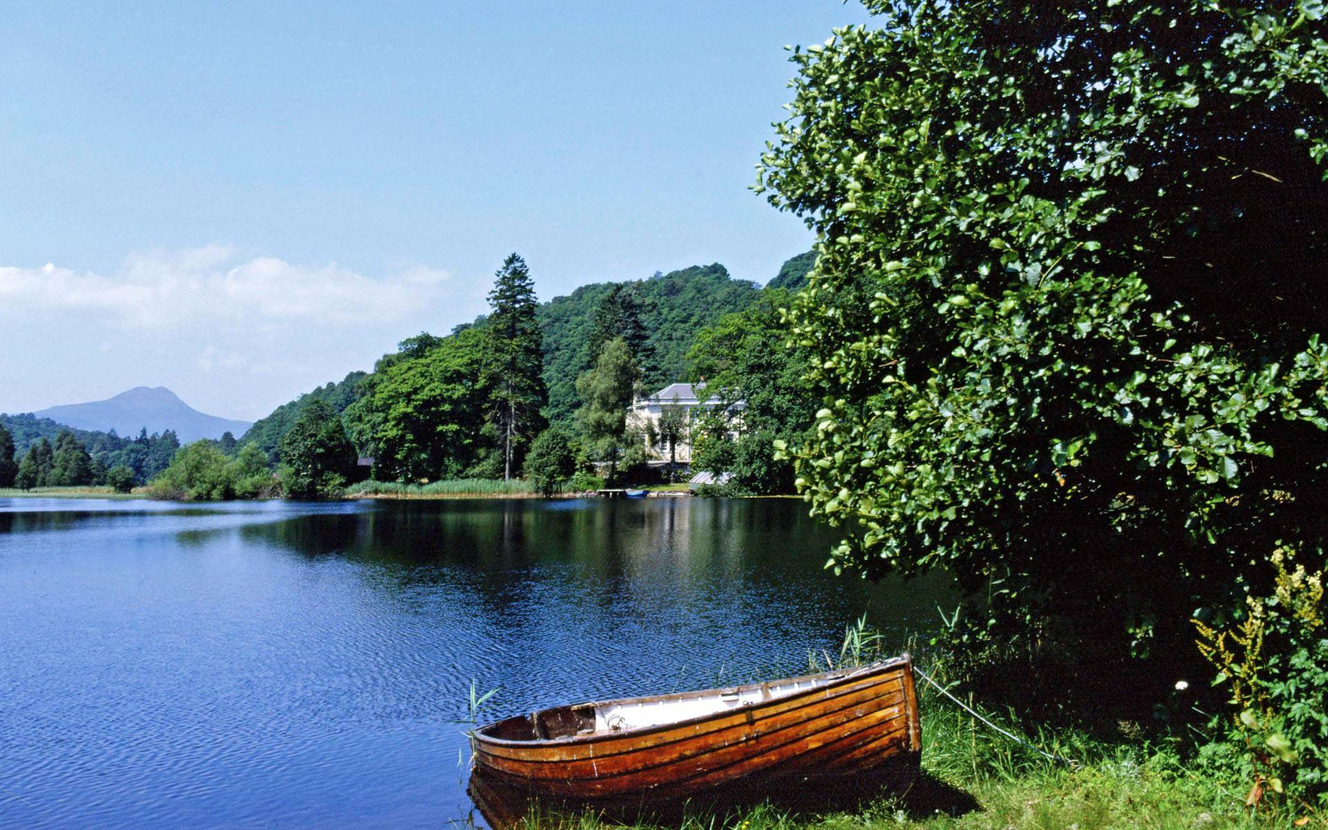 4-Day Historic Scotland Tour from London: Glasgow, Fort William, Edinburgh & Lake District