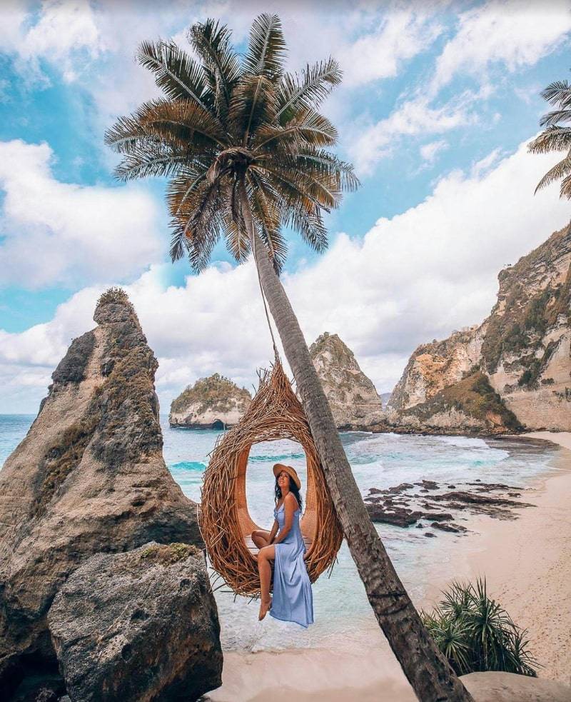 5-Day Beauty of Bali Instagramable Tour: Lempuyang Temple, Tegenungan waterfall, Tegalalang Rice Terrace & Swing and Nusa Penida | Breakfast, Lunch and Entrace Fee Included