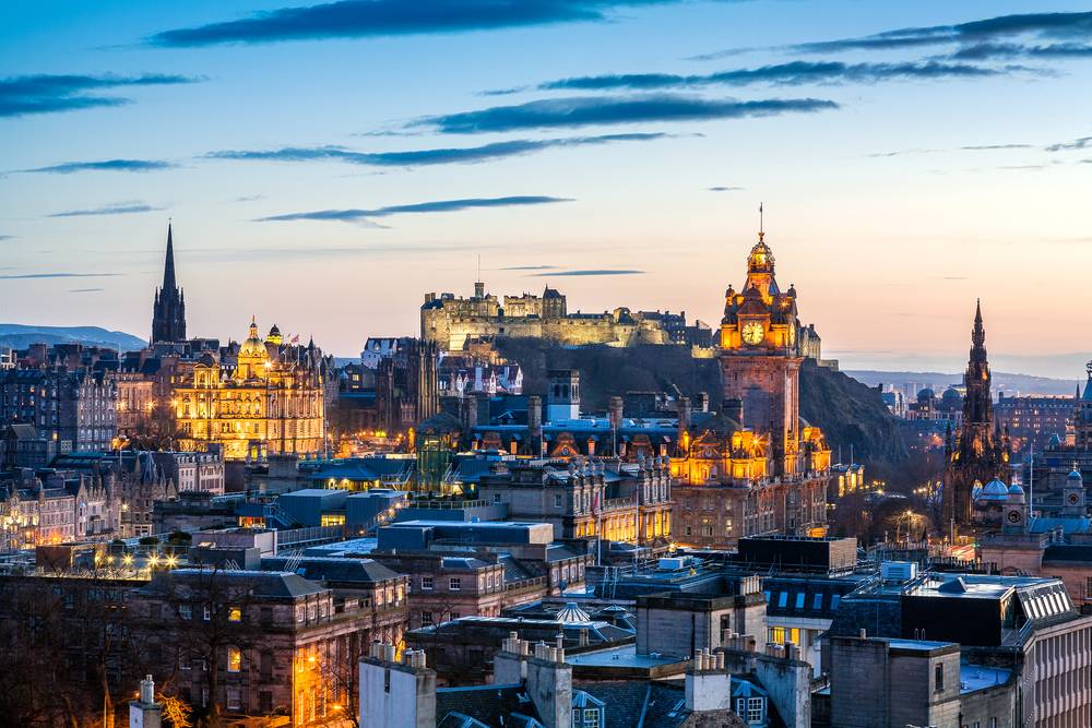 7-Day Scotland, England and Wales Tour from London: Glasgow, Edinburgh, Snowdonia, Lake District, and Fort William 