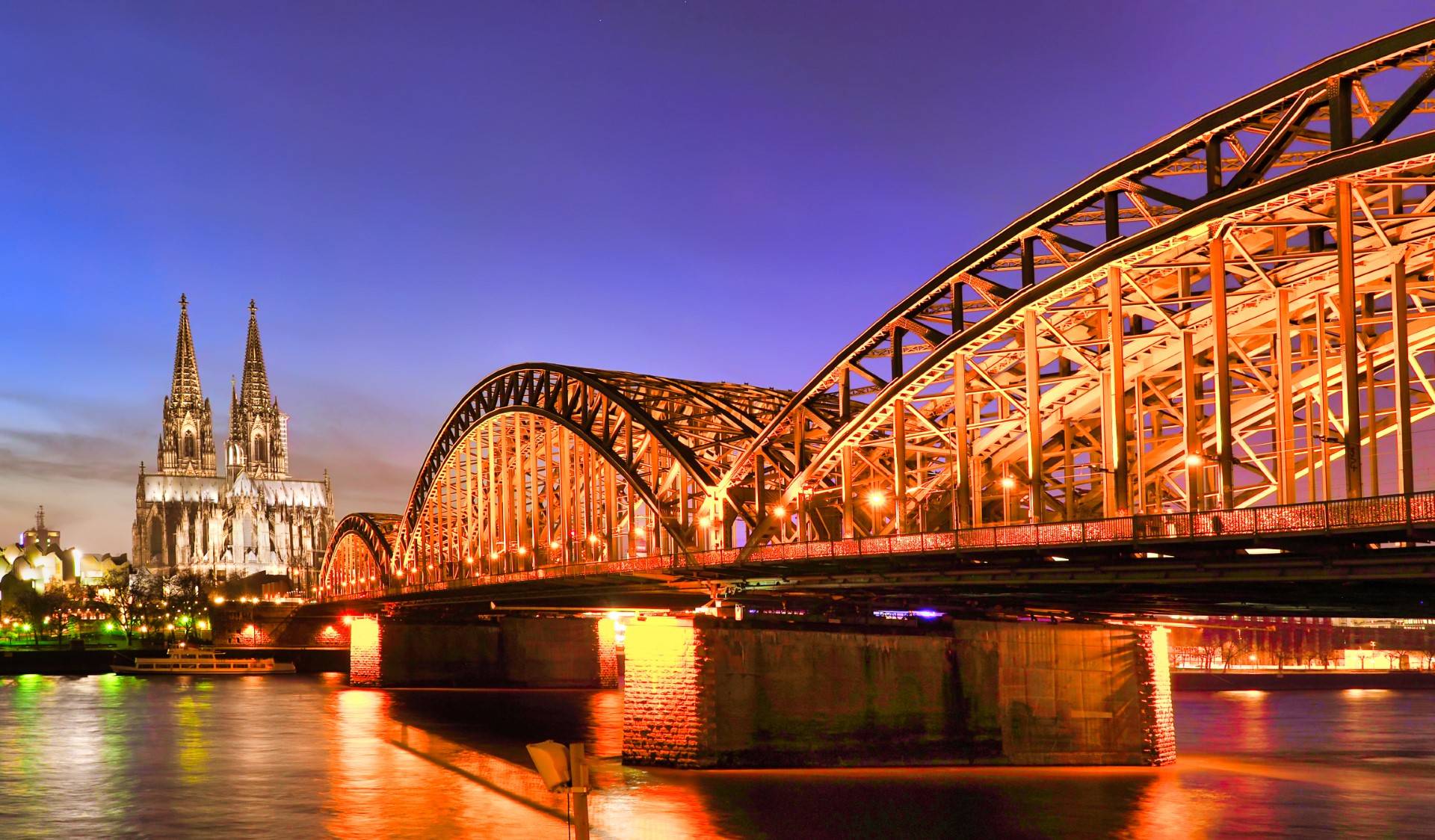 19-Day European Dance Tour: Florence | Budapest | Prague | Venice | Amsterdam**Airport Pick-up in Rome | Breakfasts and Admission Included**