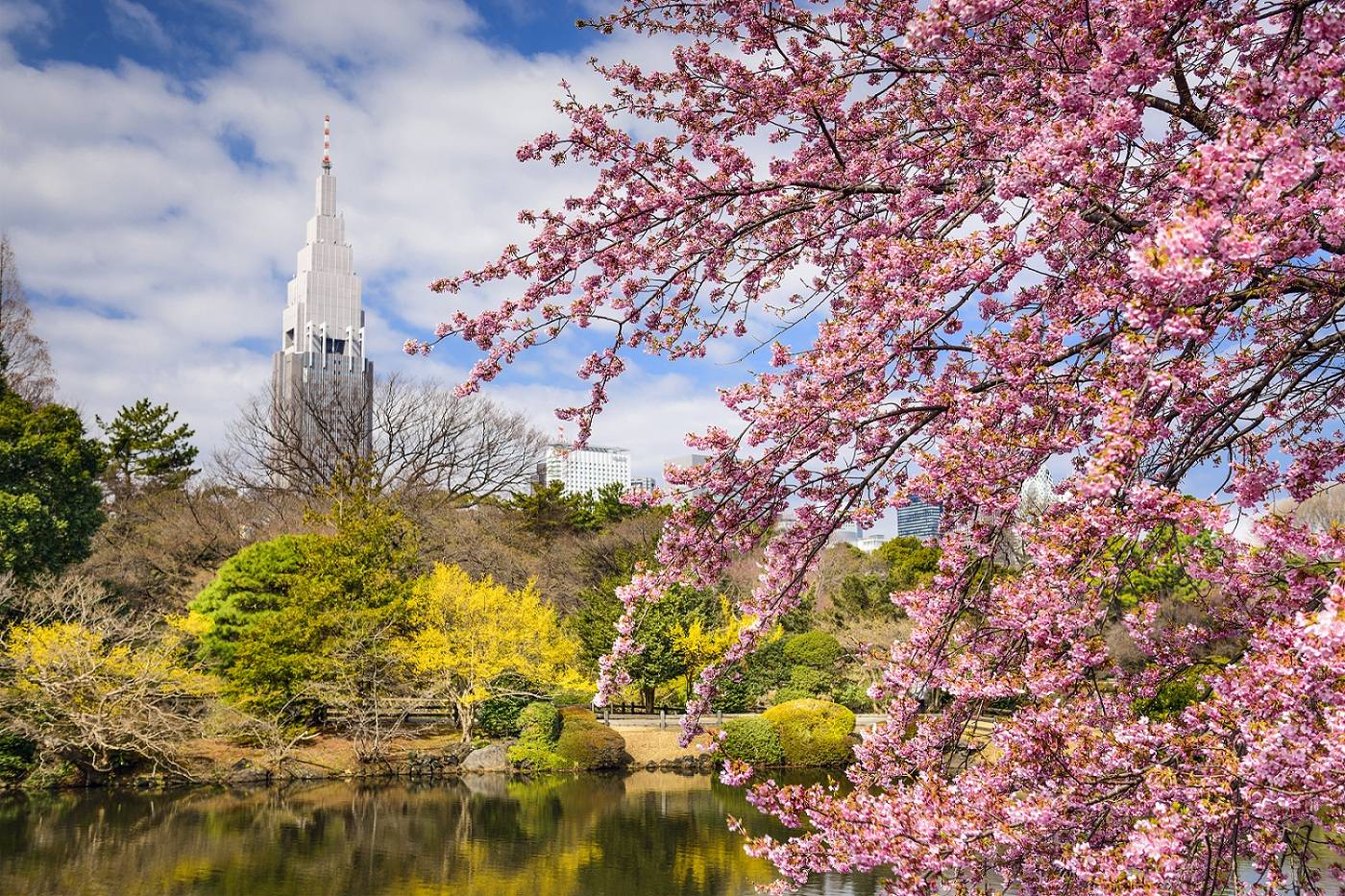 12-Day Wonders of Japan End Osaka Tour from Tokyo: Mount Fuji, Kawaguchiko, Toyota, Kyoto, Osaka, Hiroshima | Breakfasts and Admission Included