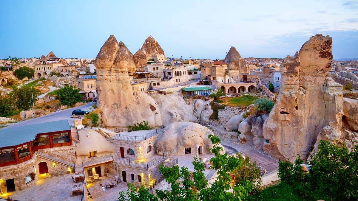 10-Day Best of Turkey Tour from Istanbul: Istanbul, Kusadasi, Pamukkale, Antalya, and Cappadocia | Small Group of 12 Pax | Meals Included