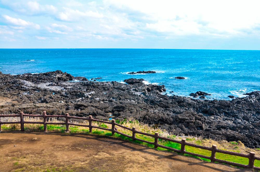 7-Day Korea Tour from Seoul to Jeju: Suwon, Yongin and Busan | Mini Tour with Maximum 6 Pax