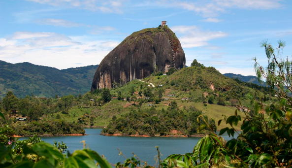 【Colombia】10-Day Bogota Coffee And Flowers Tour: Bogota, Pereira and Medellin | Hotel Breakfast Included