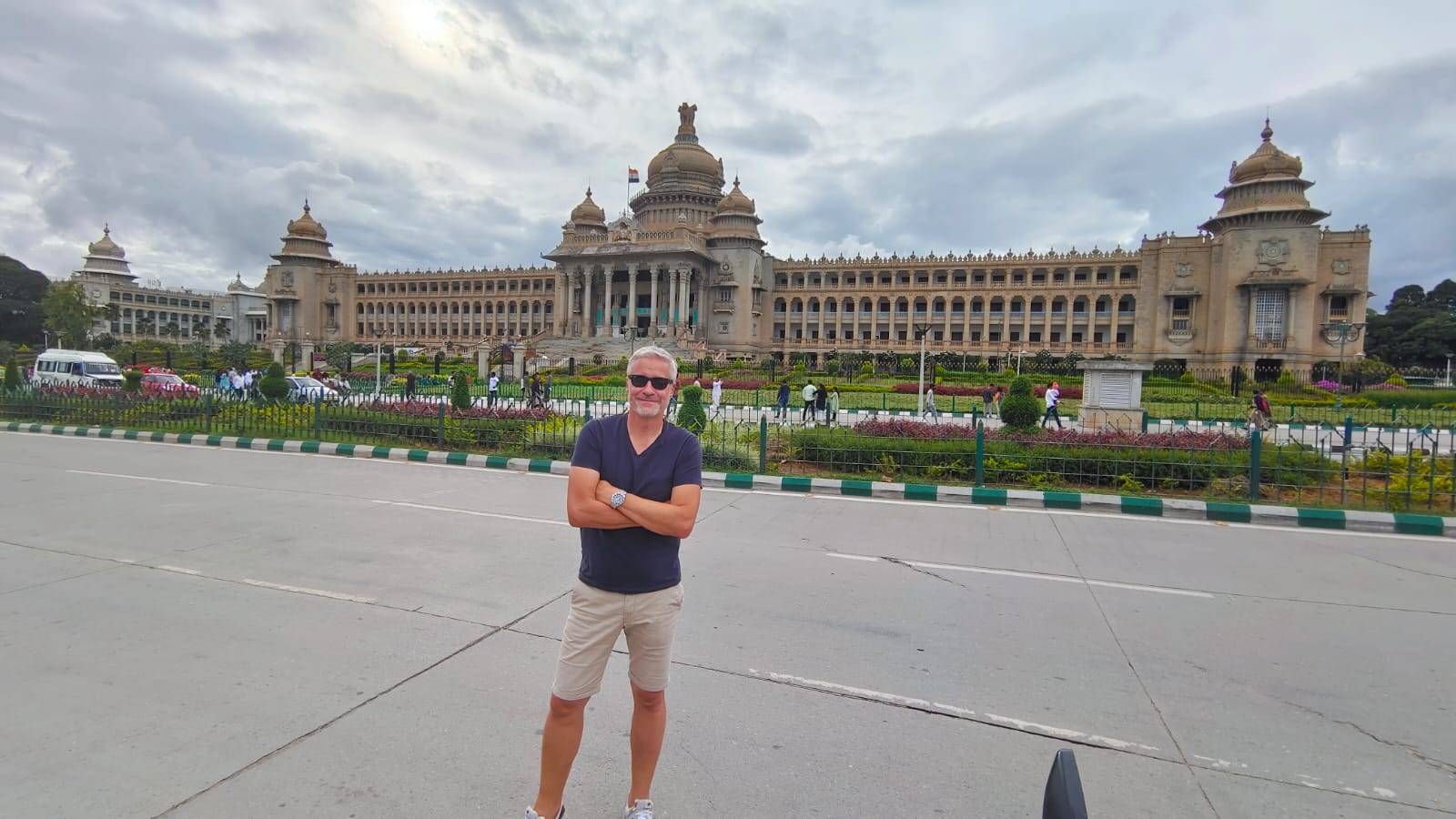 9-Day Bangalore to Madurai South India Temple Trail Tour: Vellore, Chennai, Pondicherry, Thanjavur and Chettinad | Small Group Tour | Monument Entrances and Daily Breakfast