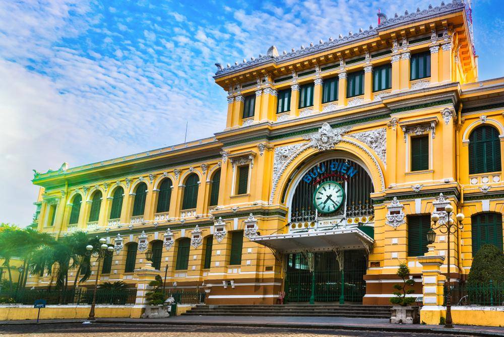 10-Day Highlight of Vietnam Tour from Ho Chi Minh City: Hoi An, Hue & Hanoi | Halong Bay, My Son Sanctuary & Cu Chi Tunnels