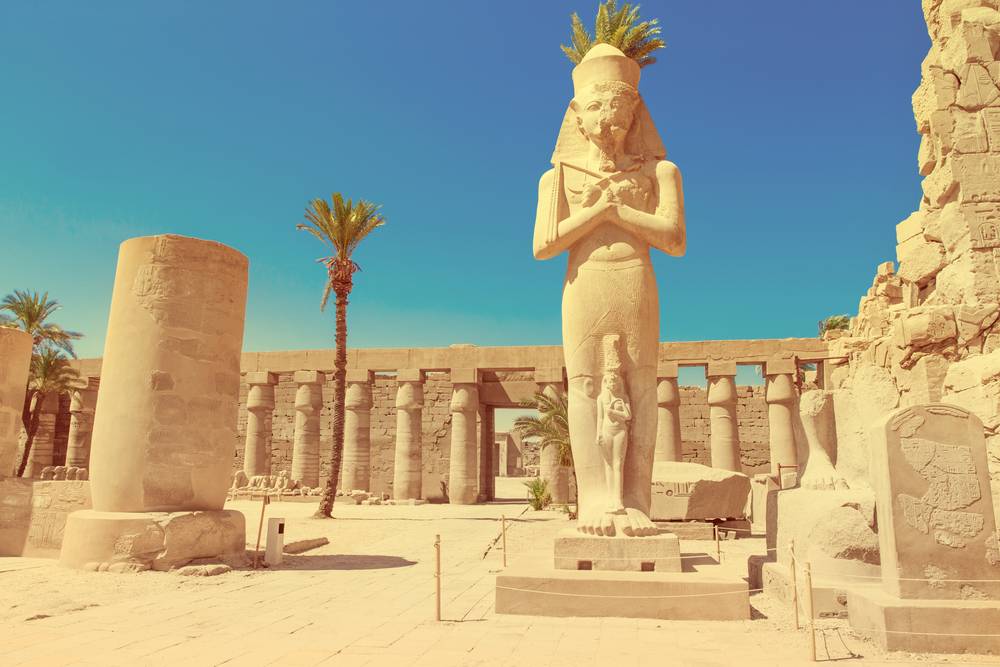 5-Day Nile Cruise Sightseeing Tour on the Grand Boat from Luxor: Valley of the Kings Colossi of Memnon | Edfu temple | Kom Ombo Temple | The High Dam | Philae Temple | **Entrance tickets to specific sites** **English-speaking Egyptologist guide**