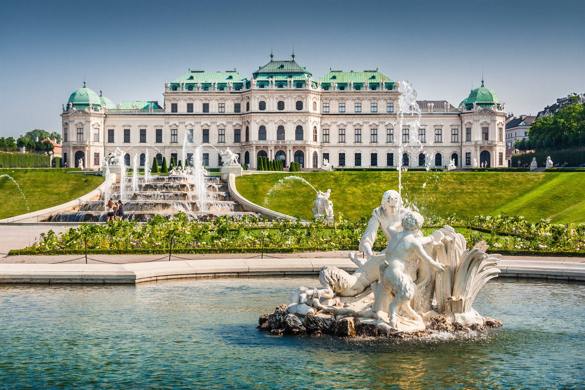 19-Day Europe from West to East end Budapest Tour from Lisbon