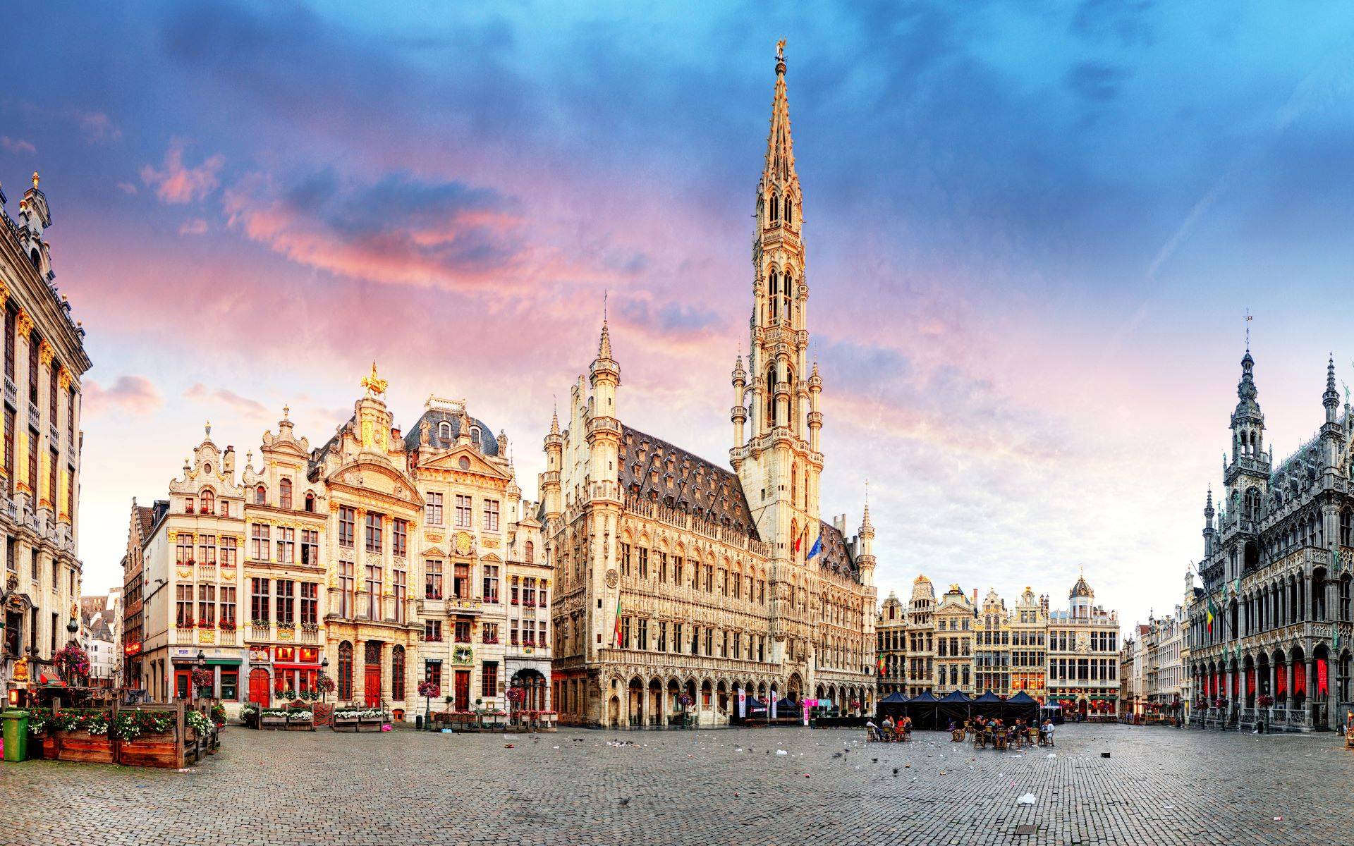 14-Day From East to West with London Tour from Vienna