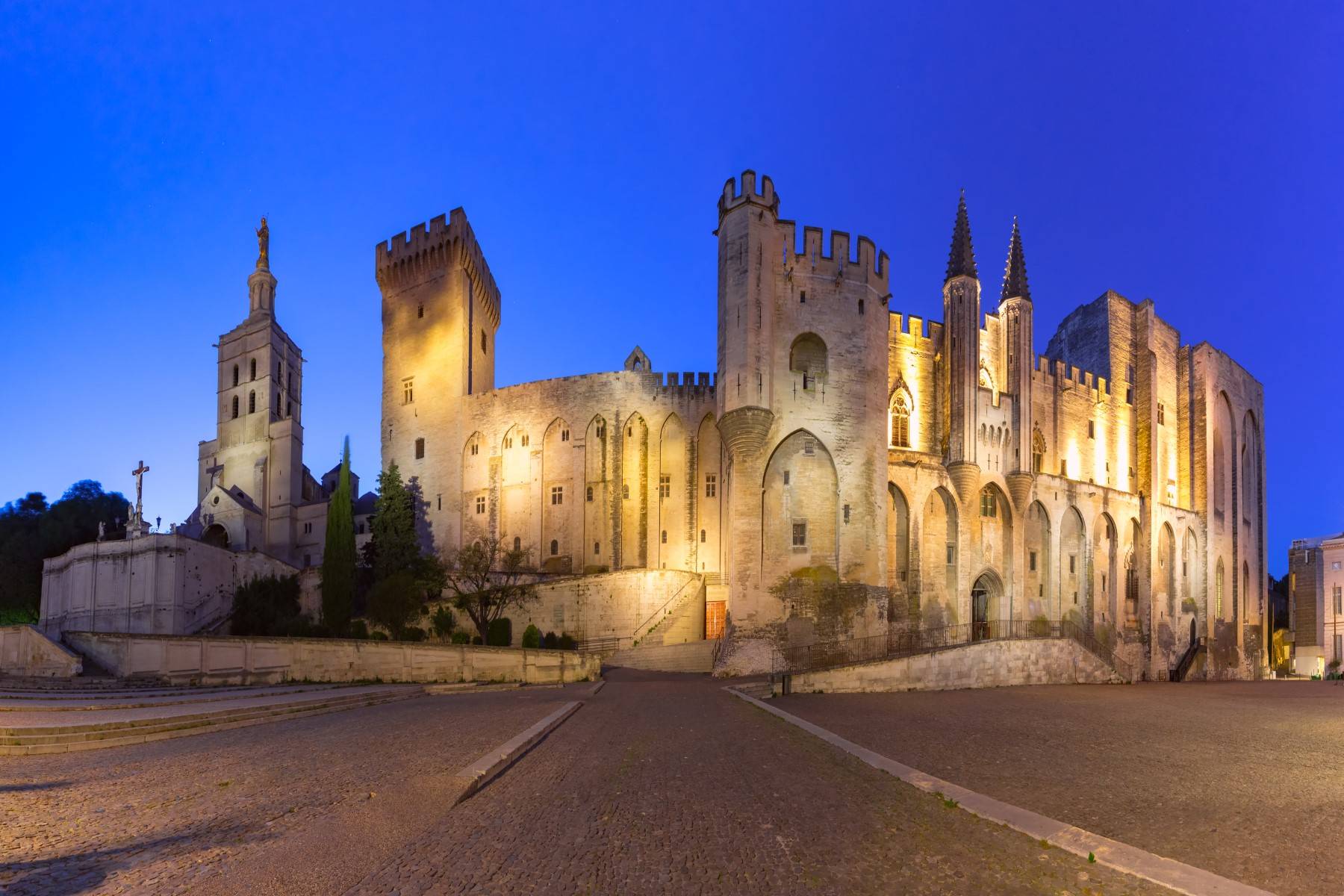 10-Day From Italy to France end Paris Tour from Rome