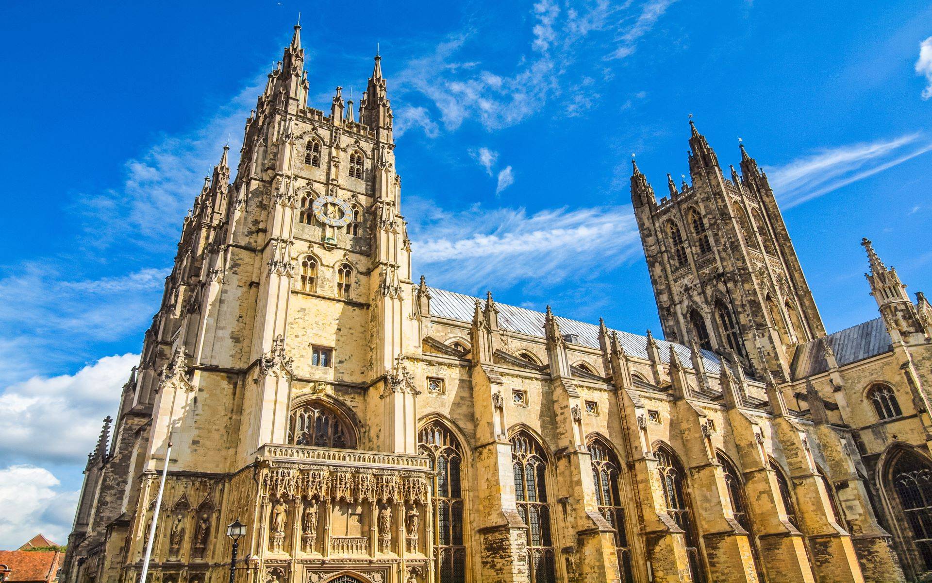 11-Day Green Panorama end London Tour from Barcelona