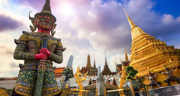 10-Day Highlights of Thailand Tour from Bangkok: Phuket, Chiang Mai and Damnoen Saduak Floating Market | Private Tour | Meals Mentioned Included