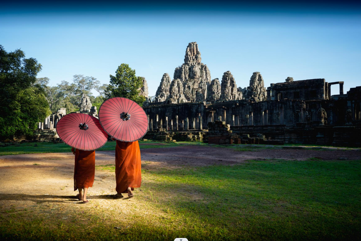 9-Day Vietnam & Cambodia at Glance Tour from Ho Chi Minh City: Mekong Delta, Hanoi, Halong Bay and Siem Reap | Service Charges and Government Tax Included | Meals Mentioned Included