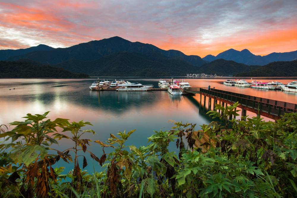 5-Day Best of Taiwan Tour from Taipei: Sun Moon Lake, Tainan, Kaohsiung, Kenting and Hualien Adventure