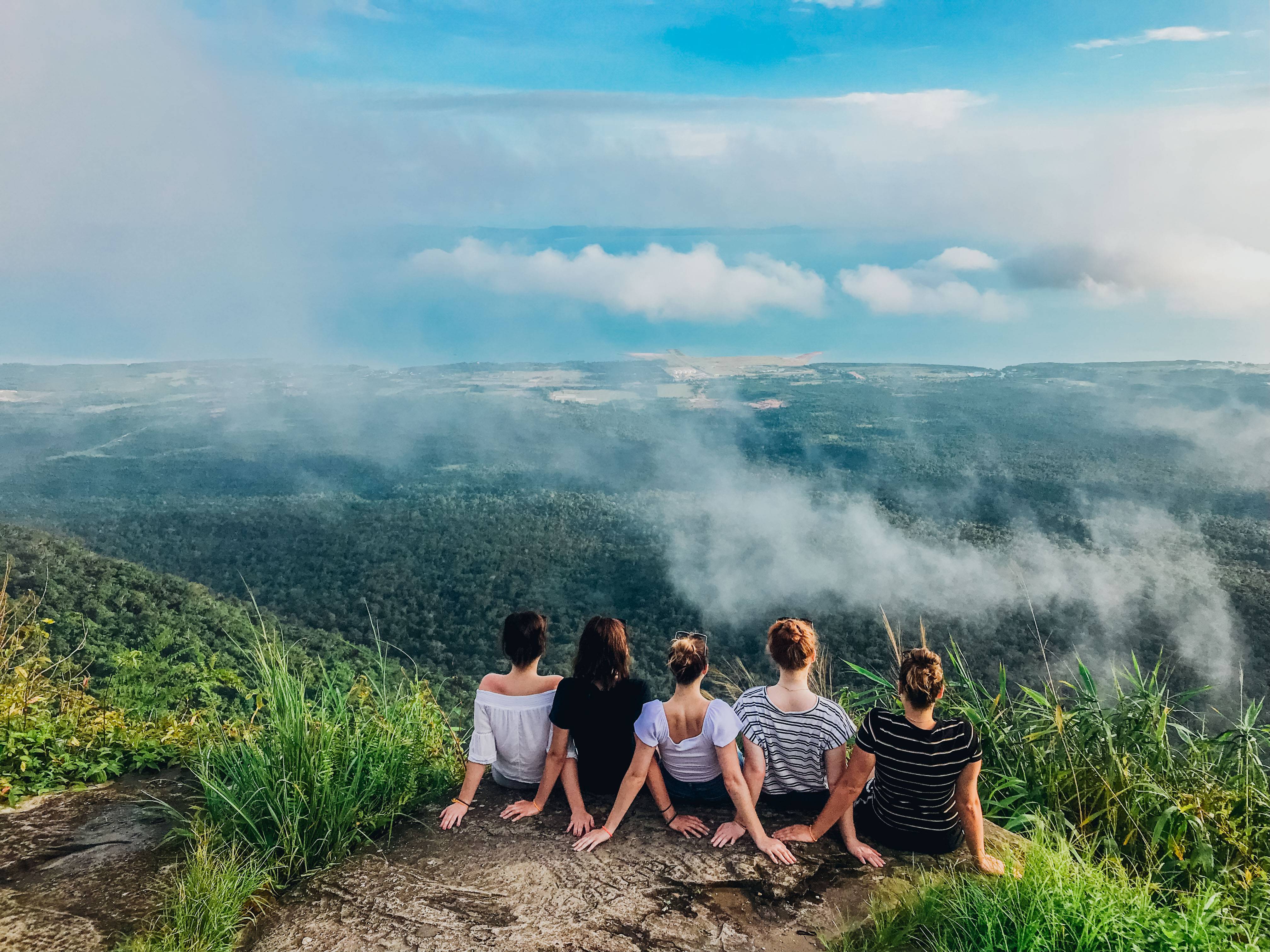 11-Day Cambodia Explorer Tour from Siem Reap: Phnom Penh, Kampot and Koh Rong Samloem**Meals and Entrance Mentioned Included**