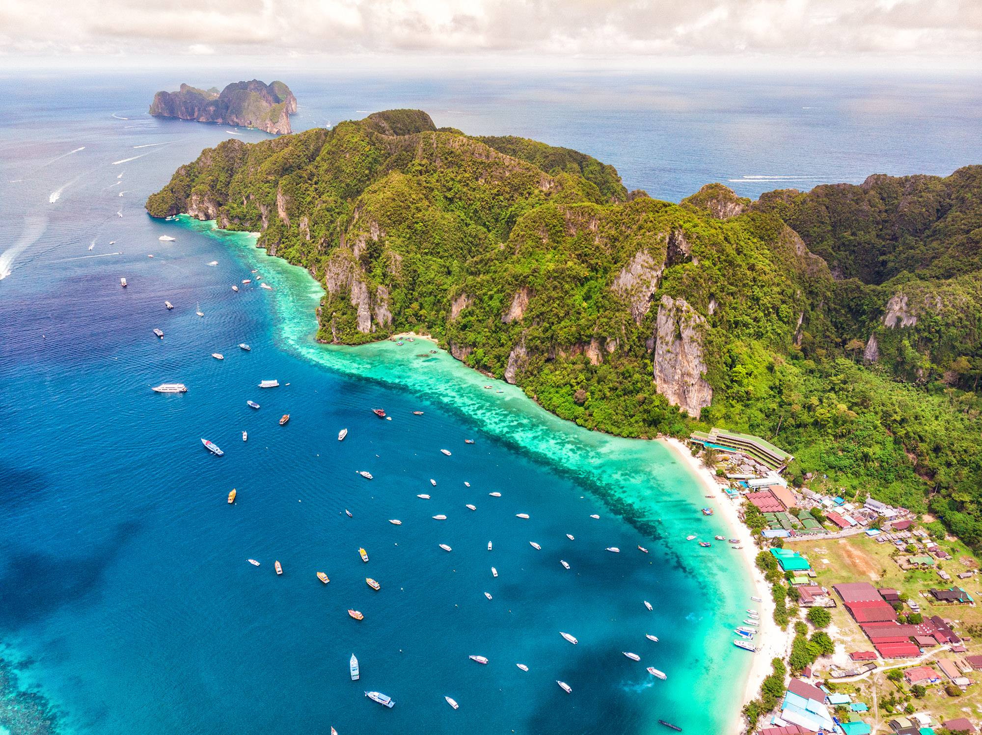 12-Day Thailand Discovery Small Group Tour from Bangkok: Khao Sok National Park, Koh Phangan, Muay Thai and Phi Phi丨Airport Pick-Up Included