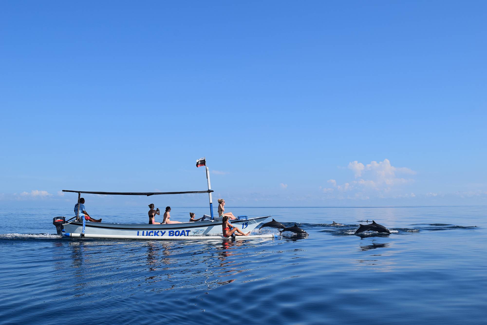 9-Day Bali and Gili Islands Highlights Tour from Canggu: Temples & Beach Sunsets, Surf Learning, Lovina, Dolphin Spotting & Local Life and  Snorkelling 