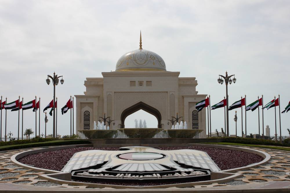9-Day Dubai Extravaganza Tour: Dubai & Abu Dhabi & Al Ain City Tours, Marina Dhow Cruise, Liwa Desert visit & Desert Safari Ride in Liwa
Oasis, Atlantis Aquaventure and Lost Chamber