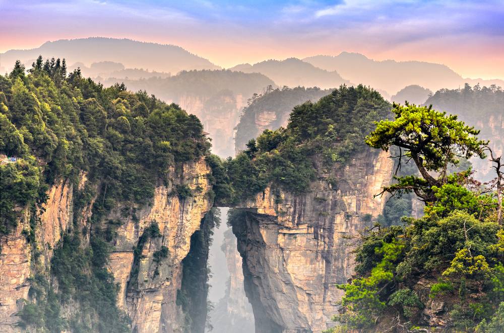 14-Day China's Natural Marvels Expedition Private Tour from Beijing: Xi'an, Zhangjiajie, Guilin, Yangshuo and Shanghai