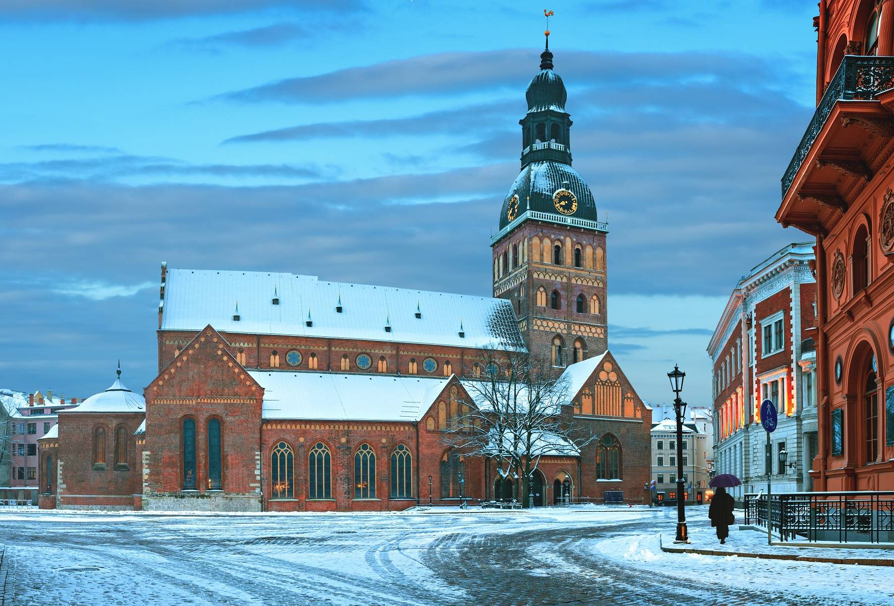 4-Day Culture Weekends Multi-languages Tour from Riga | Small Group Tour | English, German, Italian, Portuguese, French and Spanish | Breakfast and Entrance Included