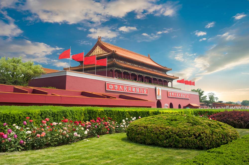 12-Day Epic China Panorama Tour from Beijing to Hong Kong: Xi'an, Shanghai and Guilin | Great Wall, Terracotta Army and Li River Cruise