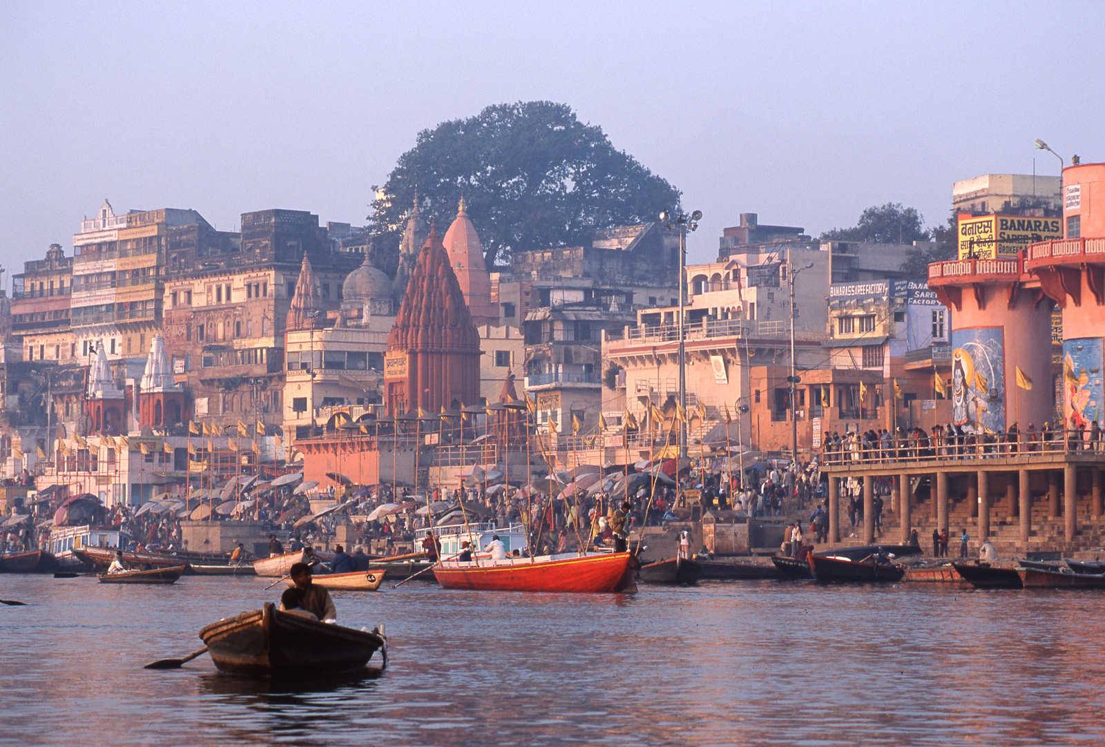 18-Day Rajasthan Tour With Varanasi: Bikaner, Mandawa, Jaisalmer, Jodhour, Udaipur | Chittorgarh Fort | Agra Fort