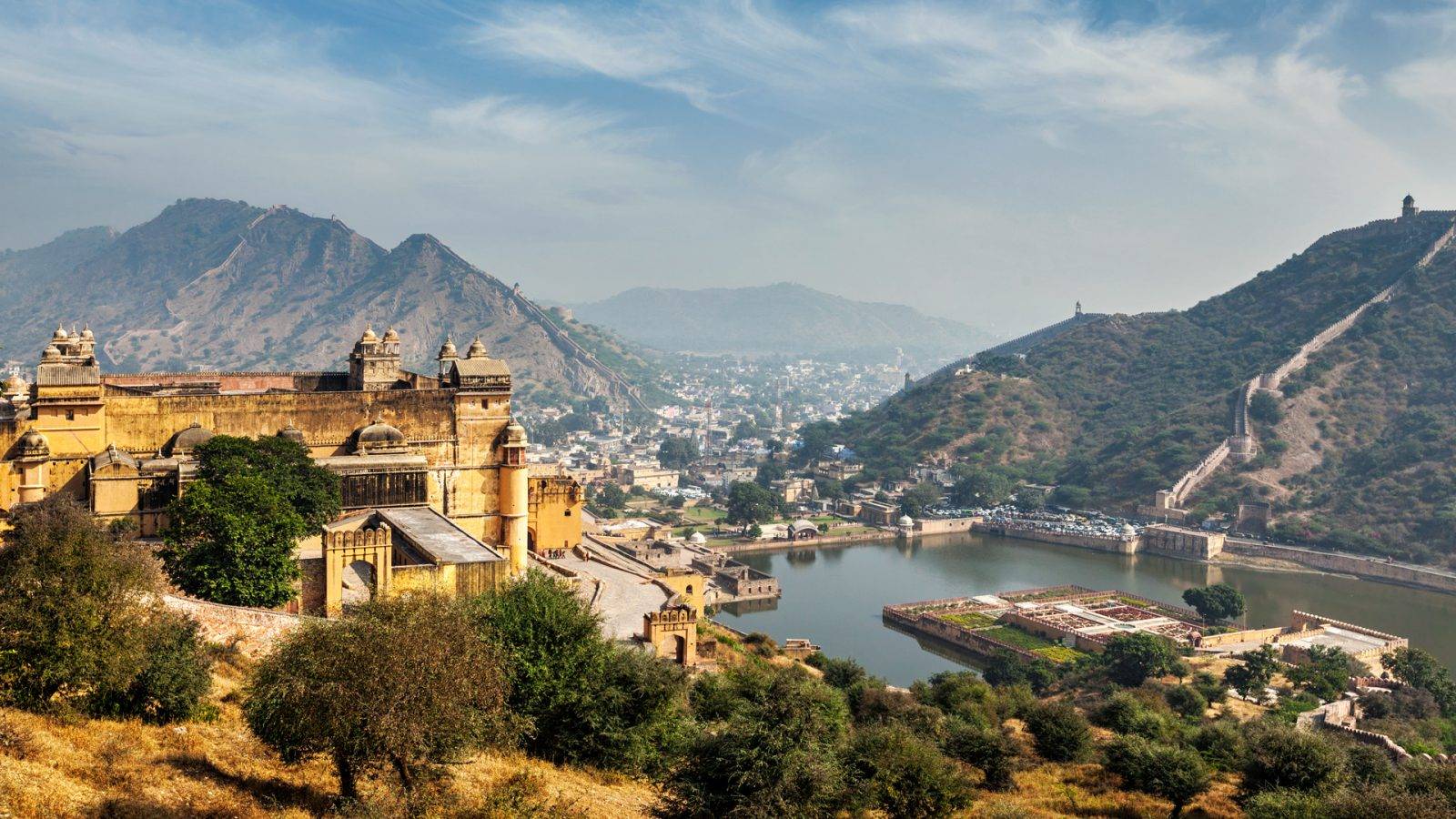 11-Day Best of North India Tour from New Delhi: Varanasi, Sarnath, Khajuraho, Jhansi | Fatehpur Sikri | Amber Fort
