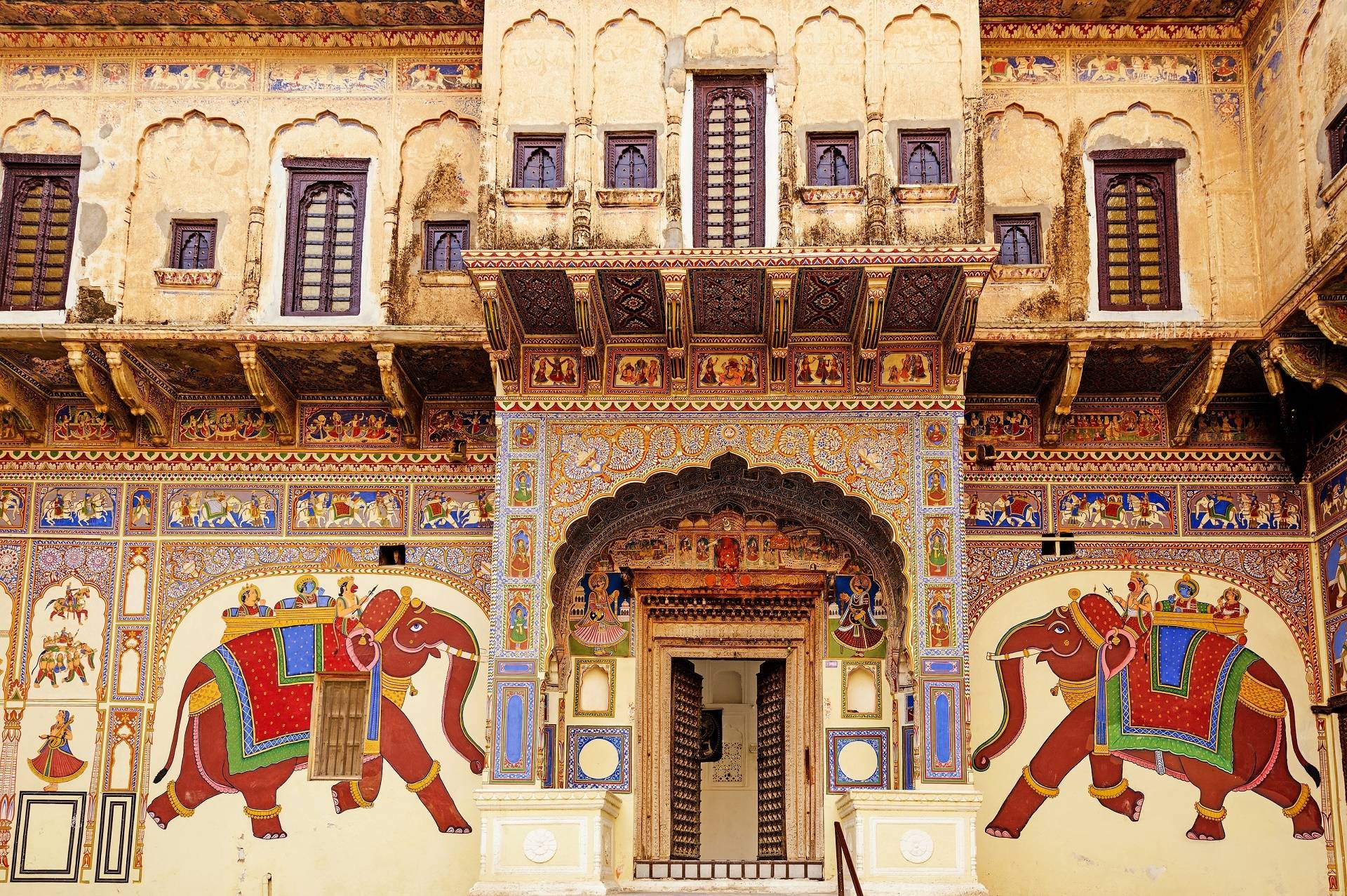 19-Day Incredible Rajasthan with Taj Mahal Tour: Jaisalmer, Jodhpur, Udaipur | Humayun’s Tomb | Lalgarh Palace | Bhandasar Jain Temple