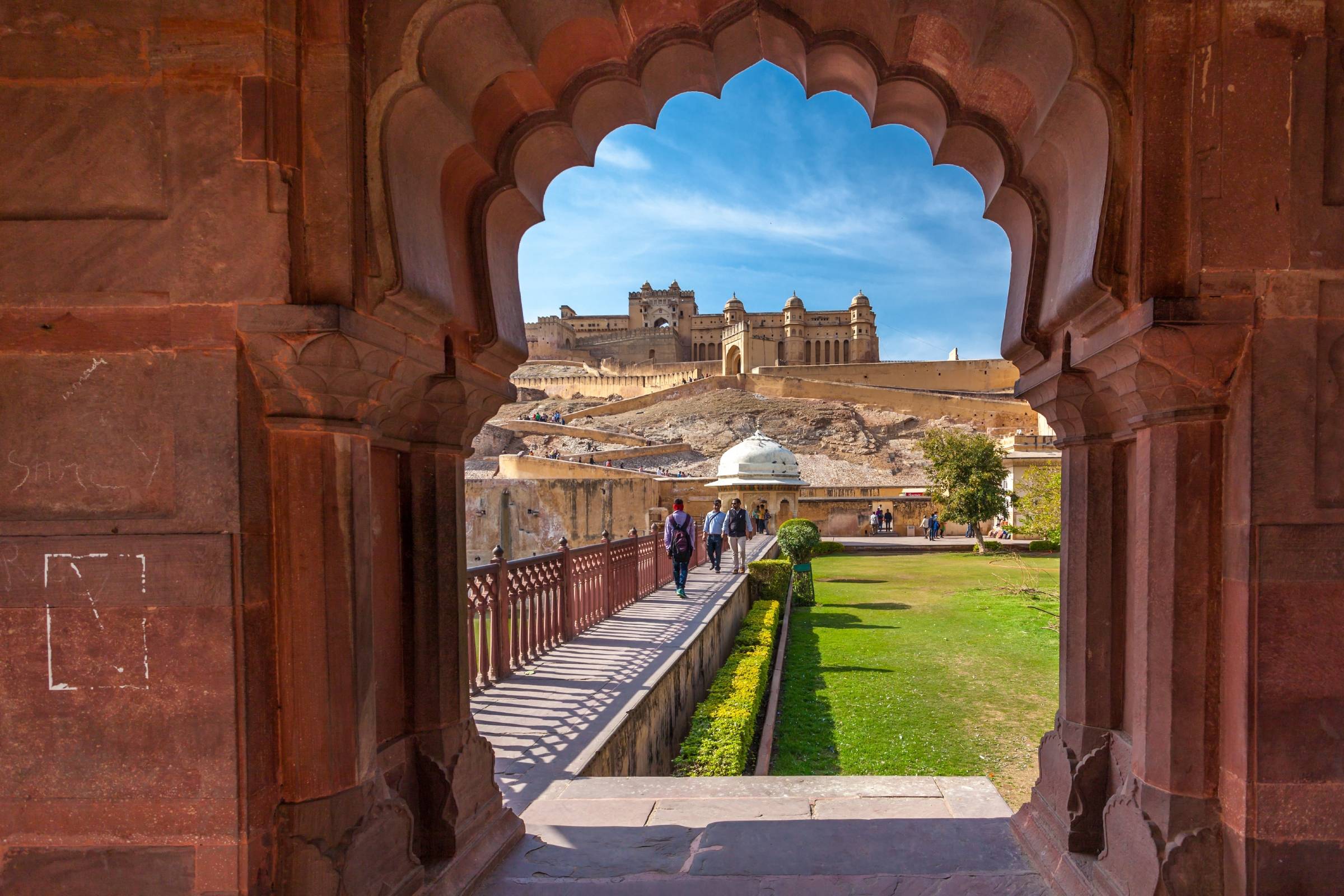 19-Day North India Small Group Tour from New Delhi: Agra, Jaipur, Ranthambore, Kota, Udaipur, Bikaner and Neemrana