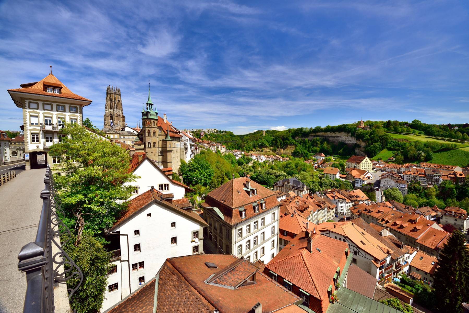 6-Day Swiss Capitals Vacation Package from Zurich: Bern, Geneva, Leysin, Interlaken, Lucerne | Hotel Breakfast Included | Ticket Admission Included