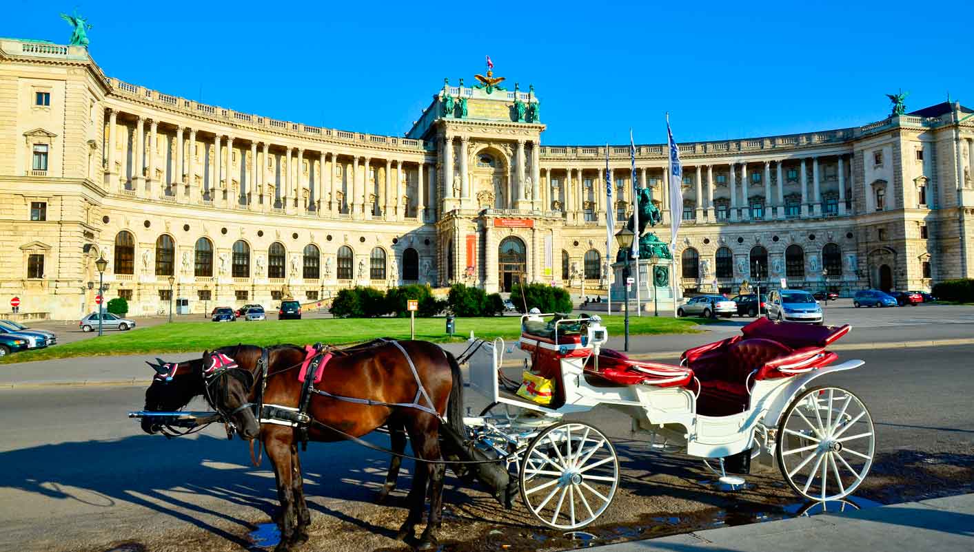 23-Day European Ring Tour from Paris