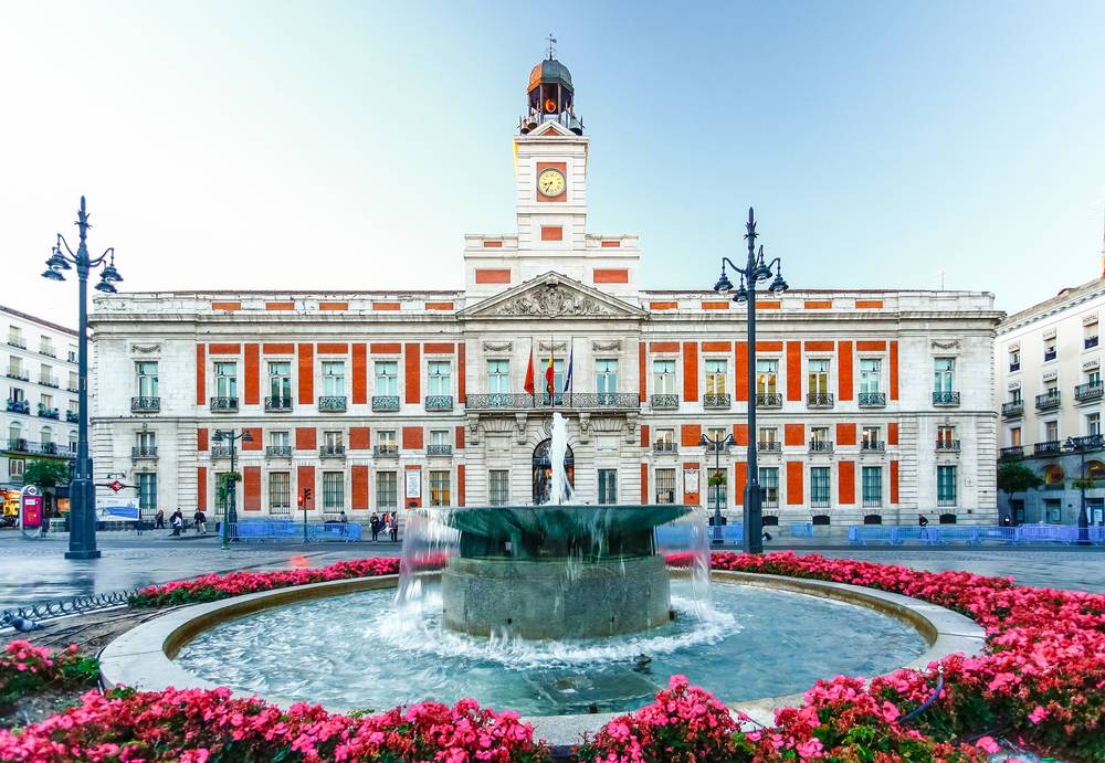 2-Day Spain Tour from Madrid: Zaragoza and Barcelona