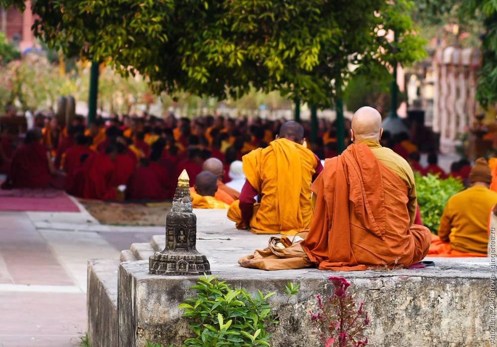 10-Day North India Tour with Buddhist from New Delhi: Agra, Varanasi, Sarnath, Bodhgaya and Patna