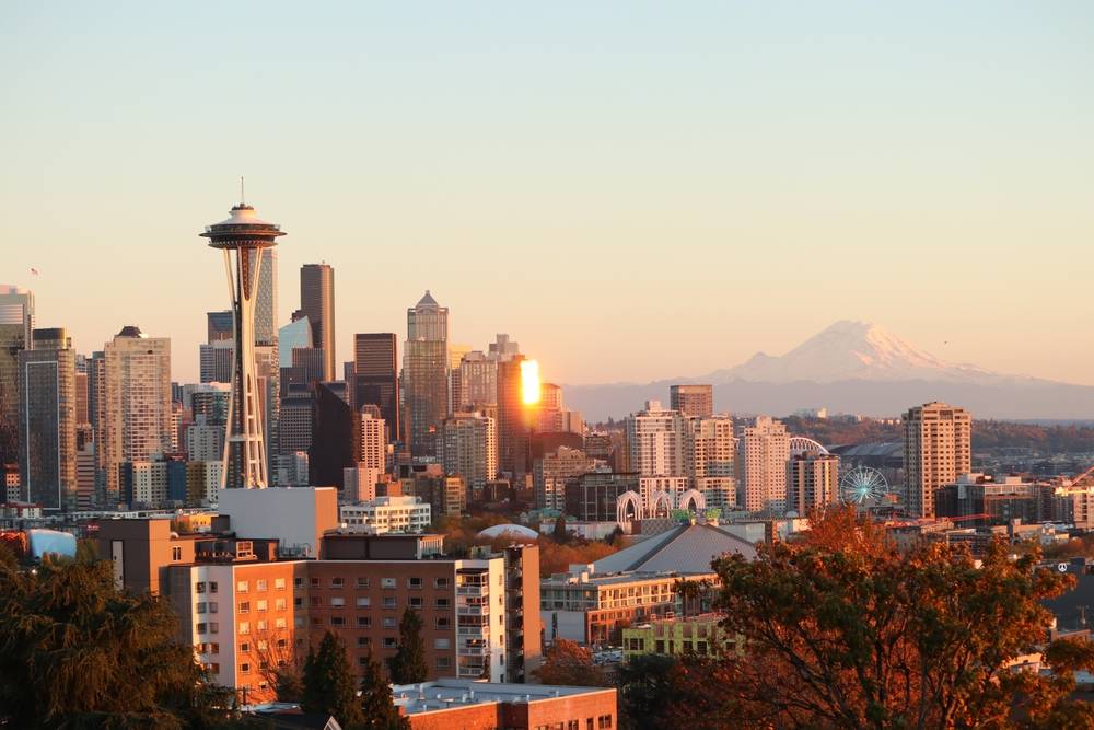 4-Day Seattle Tour: Optional Olympic National Park, Mount Rainier and Snoqualmie Falls | 3 Free Days
