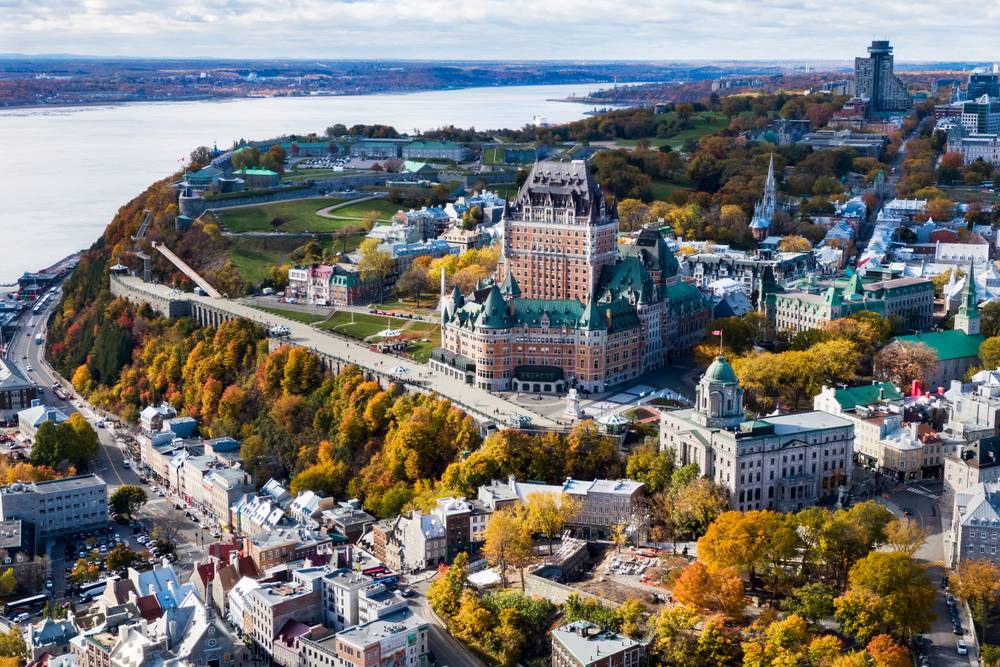 4-Day Canada East in-Depth Tour from Toronto: Ottawa, Quebec City, Mont Tremblant Village and Skywalk