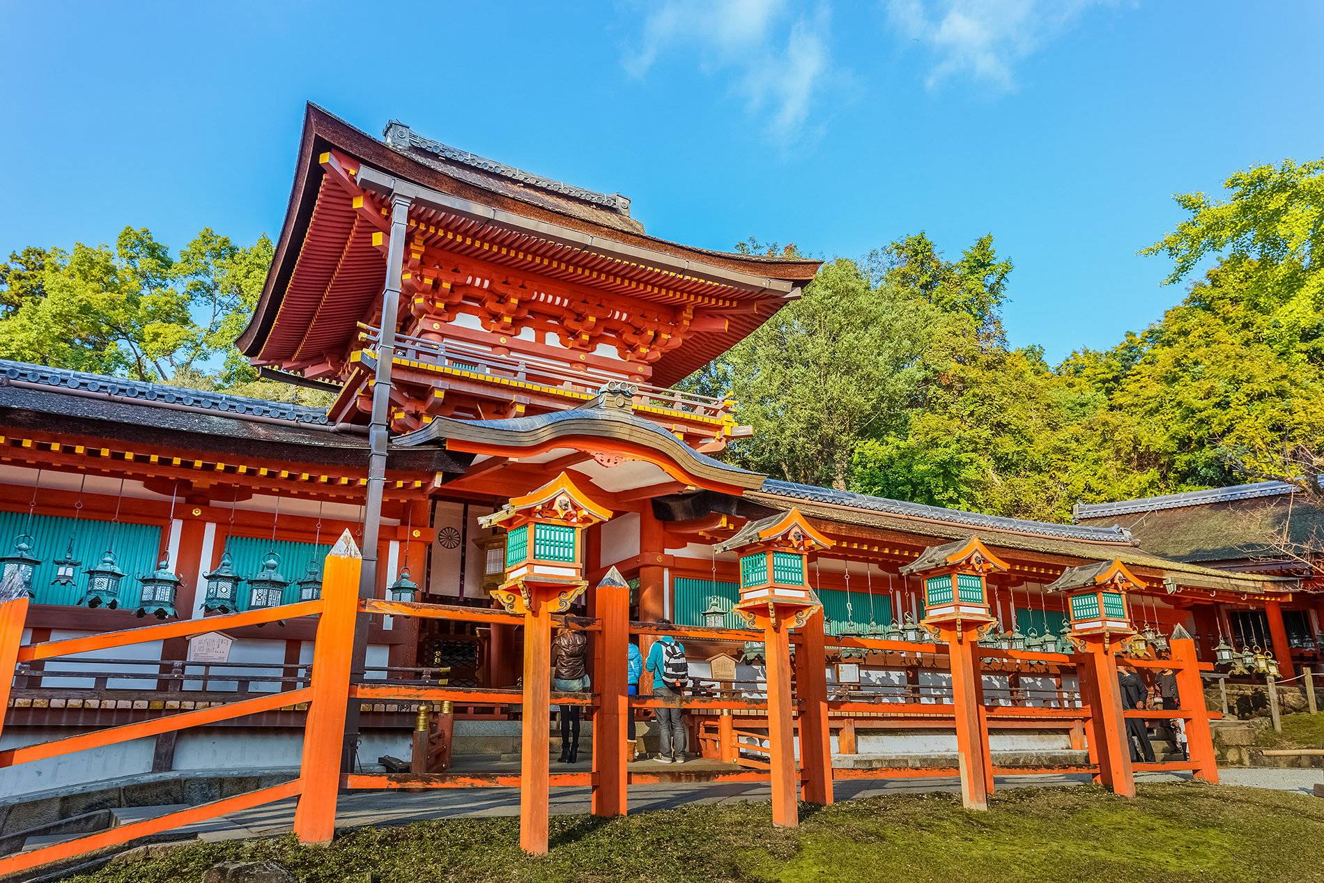 11-Day Higlights of Japan & Korea Tour from Tokyo: Kanto, Kansai | Fushimi Inari Taisha Shrine | Senso-ji Temple | Tokyo Skytree| Gyeongbokgung Palace | Myeongdong