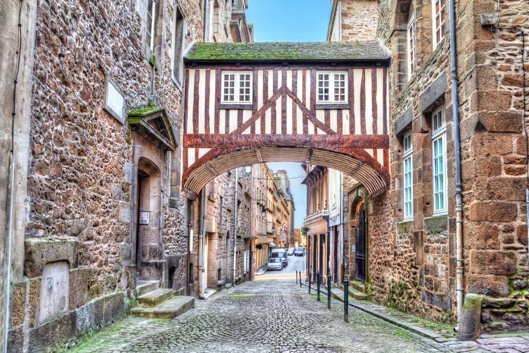 8-Day France Mon Amour Tour from Paris: Arc de Triomphe, La Madeleine, Loire River, Loire Valley, Monet’s House, Les Invalides