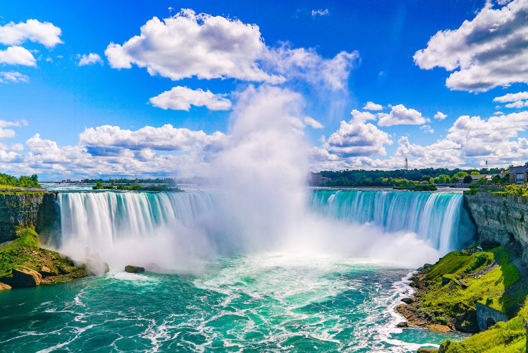 16-Day Cross-Country Tour from San Francisco: Monterey, Los Angeles, Chicago, Cleveland, Niagara Falls, New York, Philadelphia, Washington | Hotel Breakfast Included
