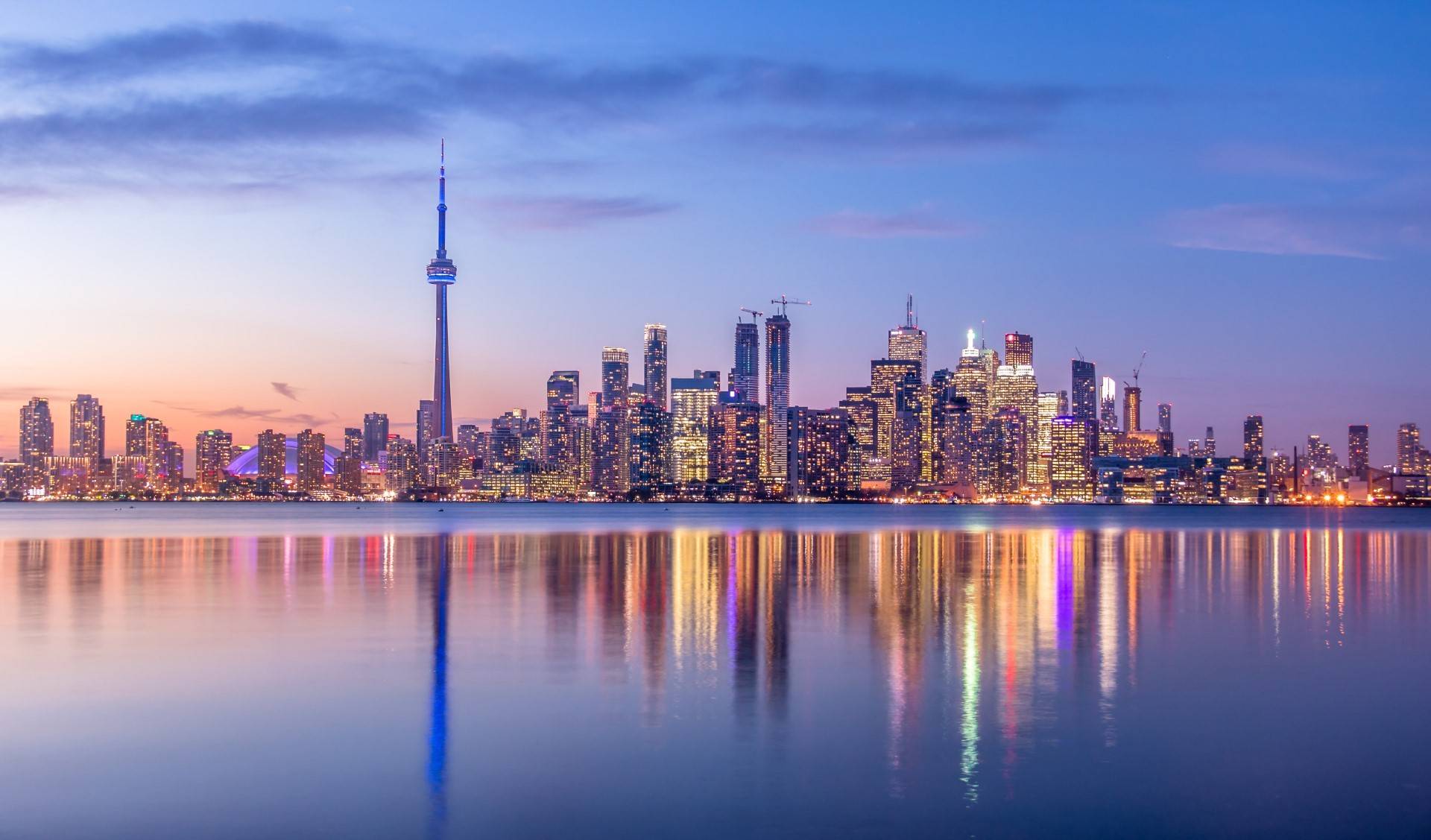 6-Day Toronto, Niagara and New York Tour | Hotel Breakfast Included | Free Airport Pick-up