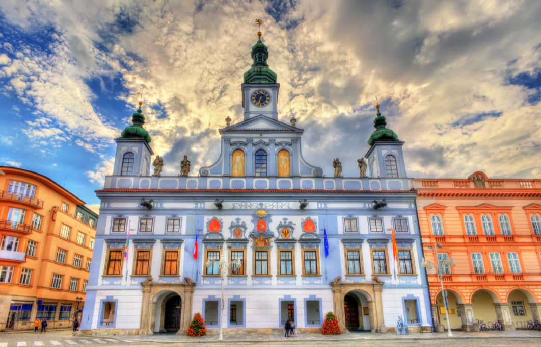 7-Day Central & Eastern Europe Loop Tour from Frankfurt: Prague, Budapest,Vienna and Zurich | Only for Vietnamese