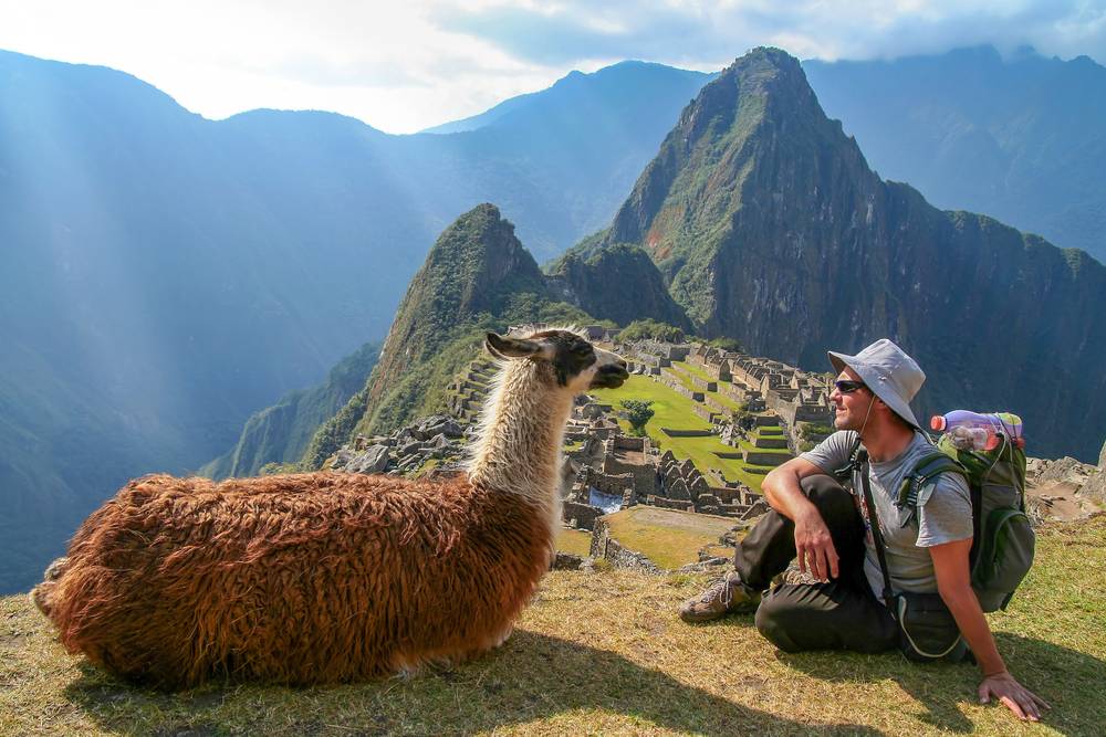 6-Day Extraordinary Peru Tour from Lima: Larco Museum, Casa Aliaga, Cusco, Sacred Valley and Machu Picchu | Round Trip Train to Machu Picchu